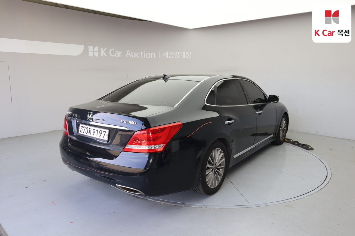 هيونداي إيكوس 2015 - صورة 2