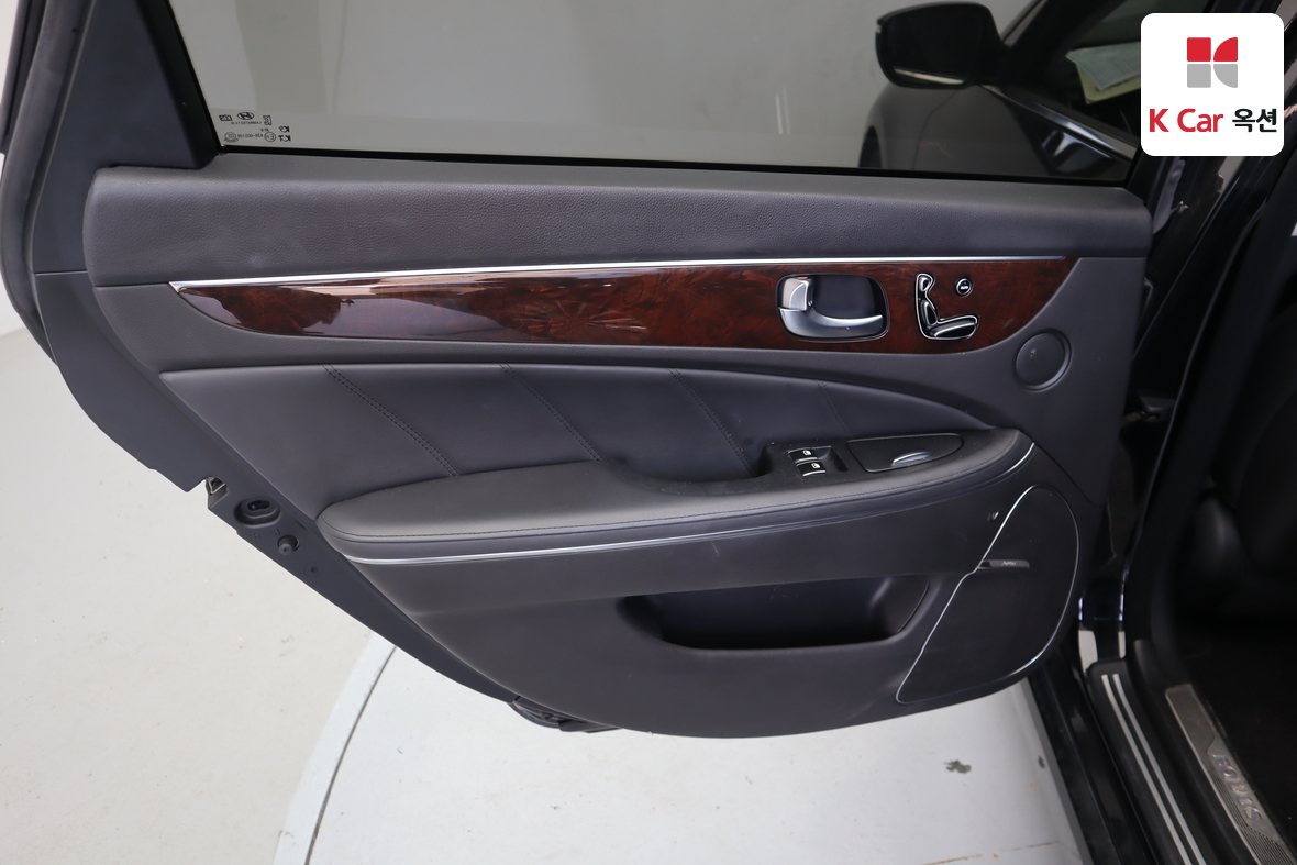 هيونداي إيكوس 2015 - صورة 23