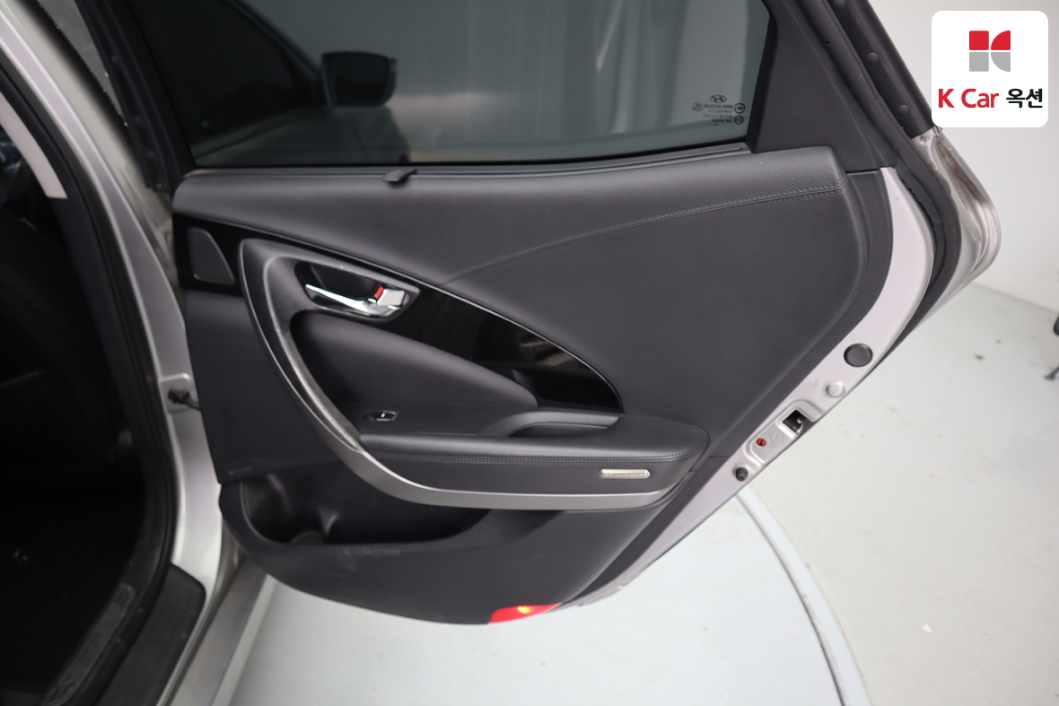 هيونداي أزيرا 2011 - صورة 26