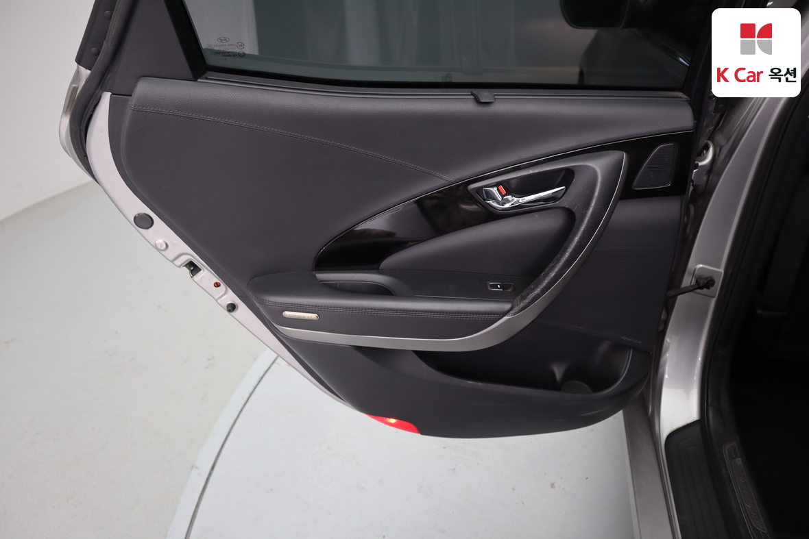 هيونداي أزيرا 2011 - صورة 21