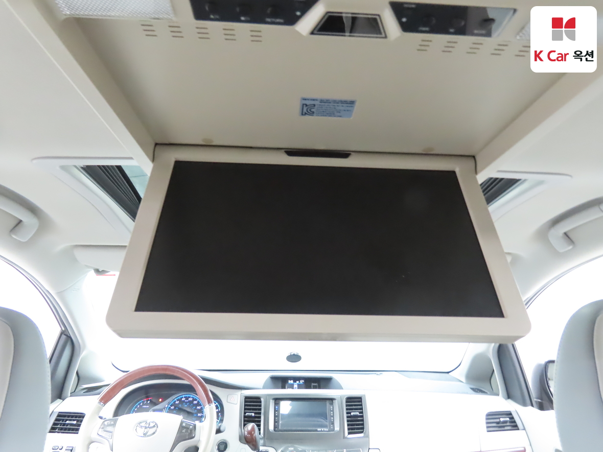 Toyota Sienna - 26