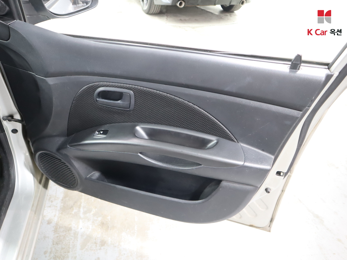 Kia Morning 2011 - Image 28