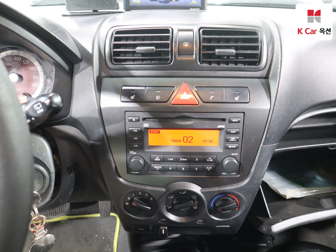 Kia Morning 2011 - Image 6