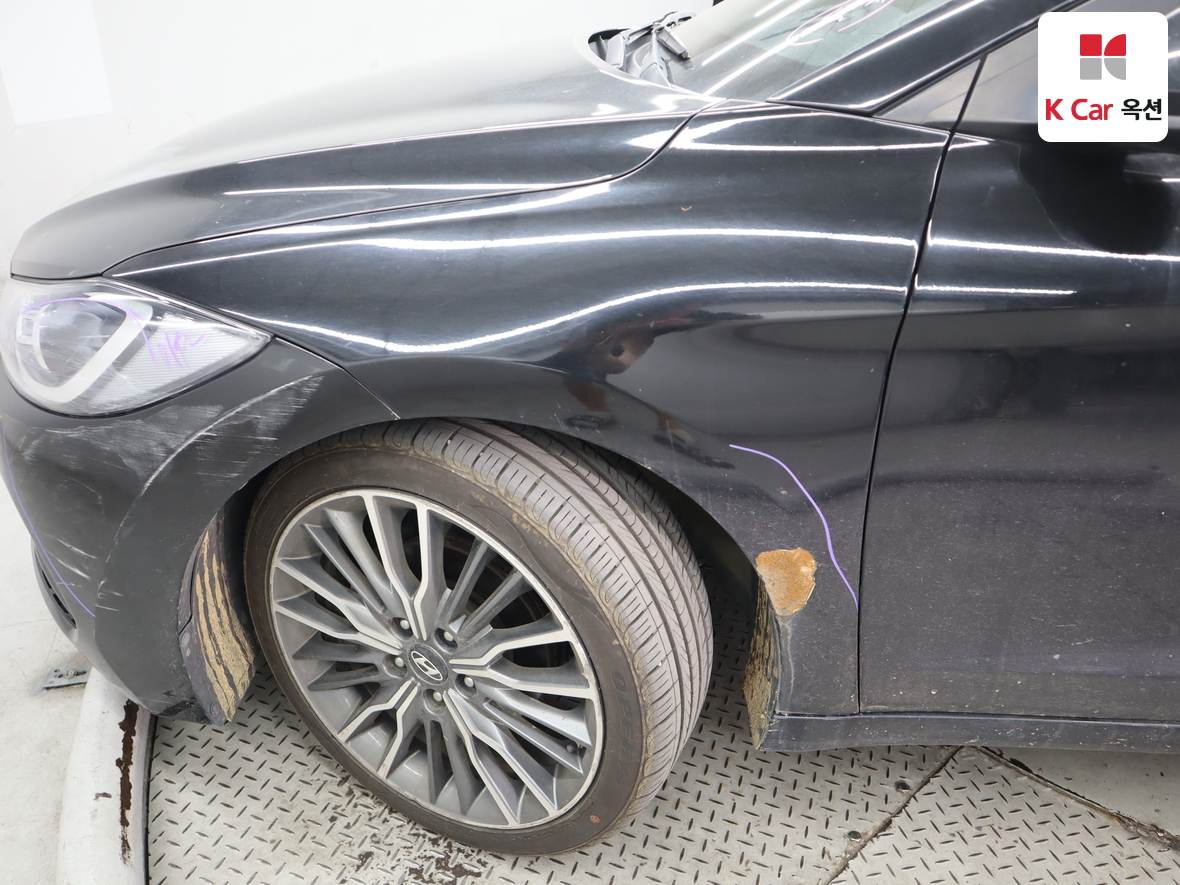 Hyundai Elantra 2017 - Image 38