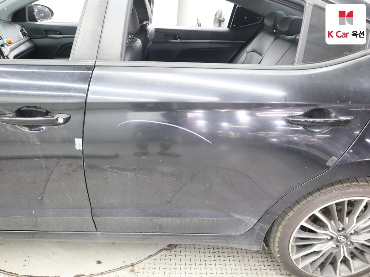 Hyundai Elantra 2017 - Image 39