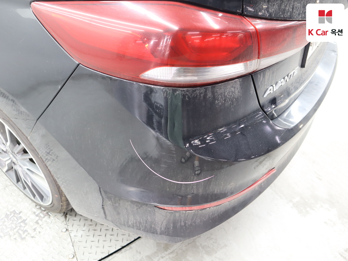 Hyundai Elantra 2017 - Image 41