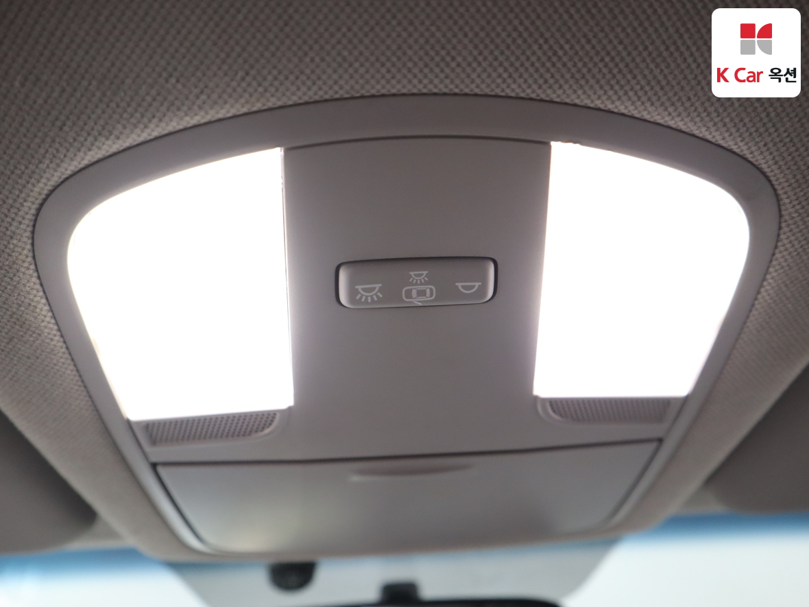 Hyundai Elantra 2017 - Image 12