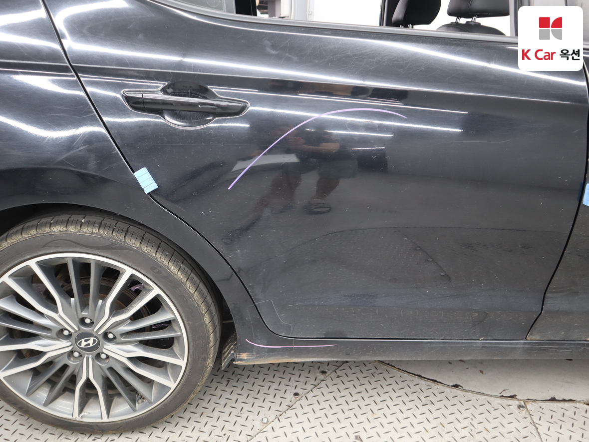 Hyundai Elantra 2017 - Image 42