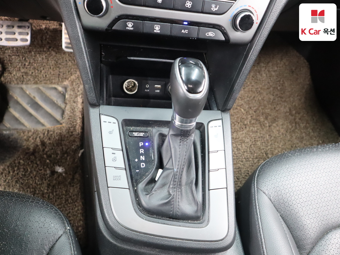 Hyundai Elantra 2017 - Image 16