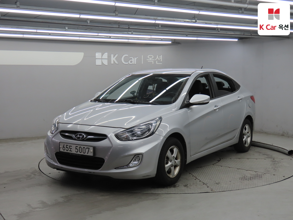 هيونداي أكسنت 2012 - صورة 1