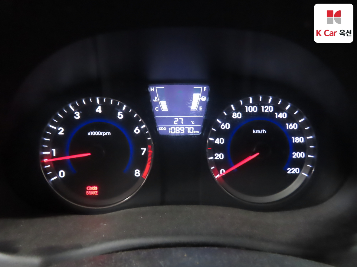 هيونداي أكسنت 2012 - صورة 5