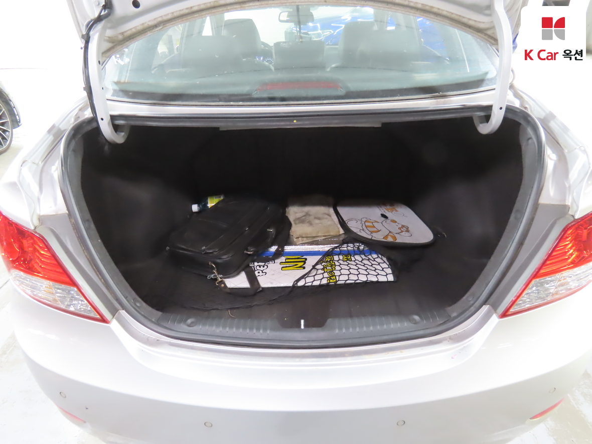 هيونداي أكسنت 2012 - صورة 24