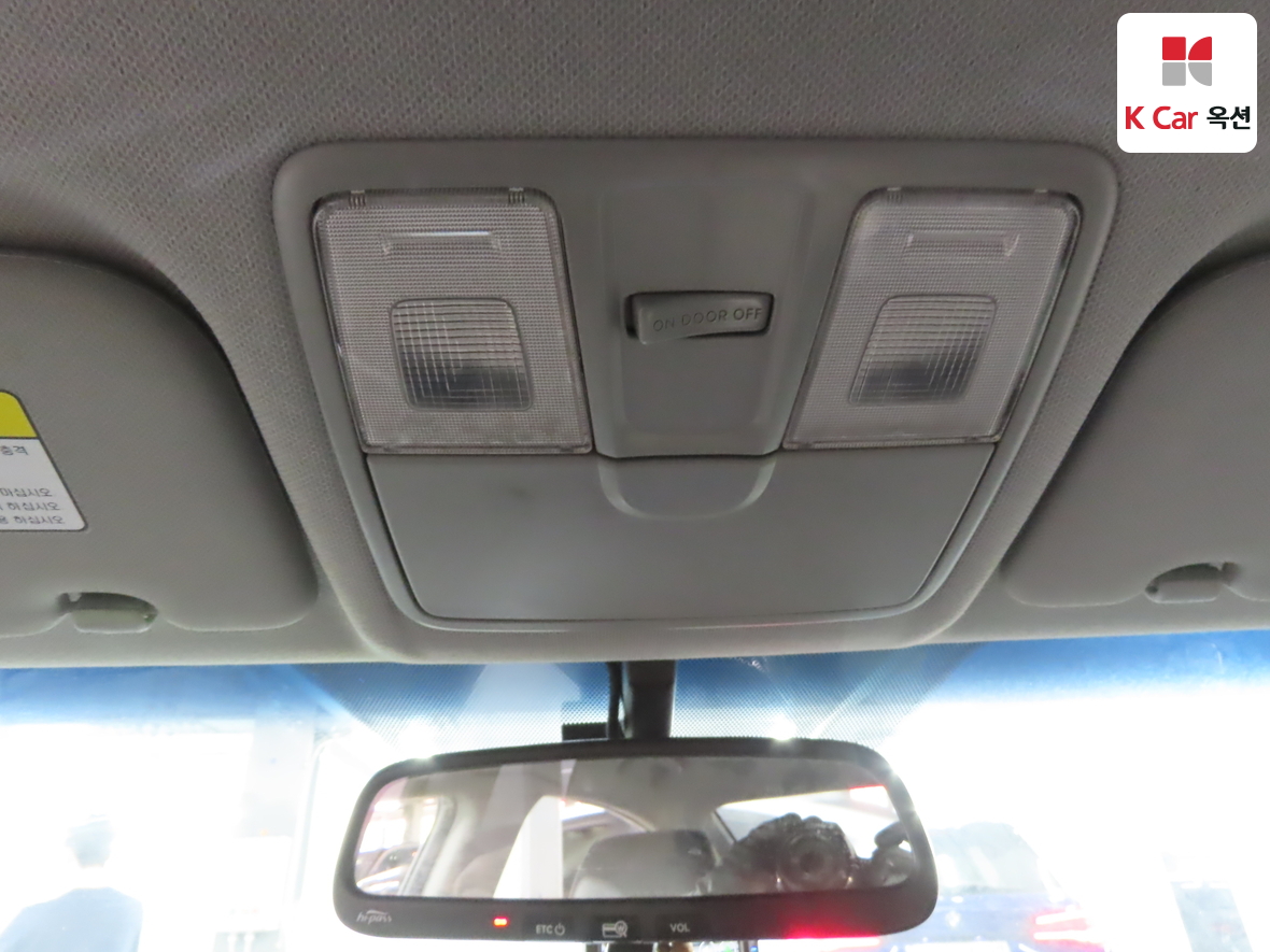 هيونداي أكسنت 2012 - صورة 12