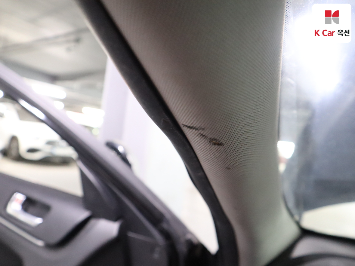 Kia K7 2012 - Image 21