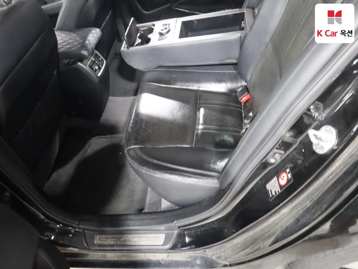 Kia K7 2012 - Image 24