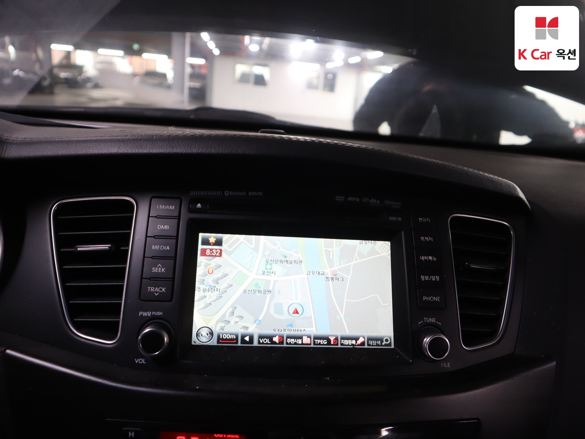 Kia K7 2012 - Image 14