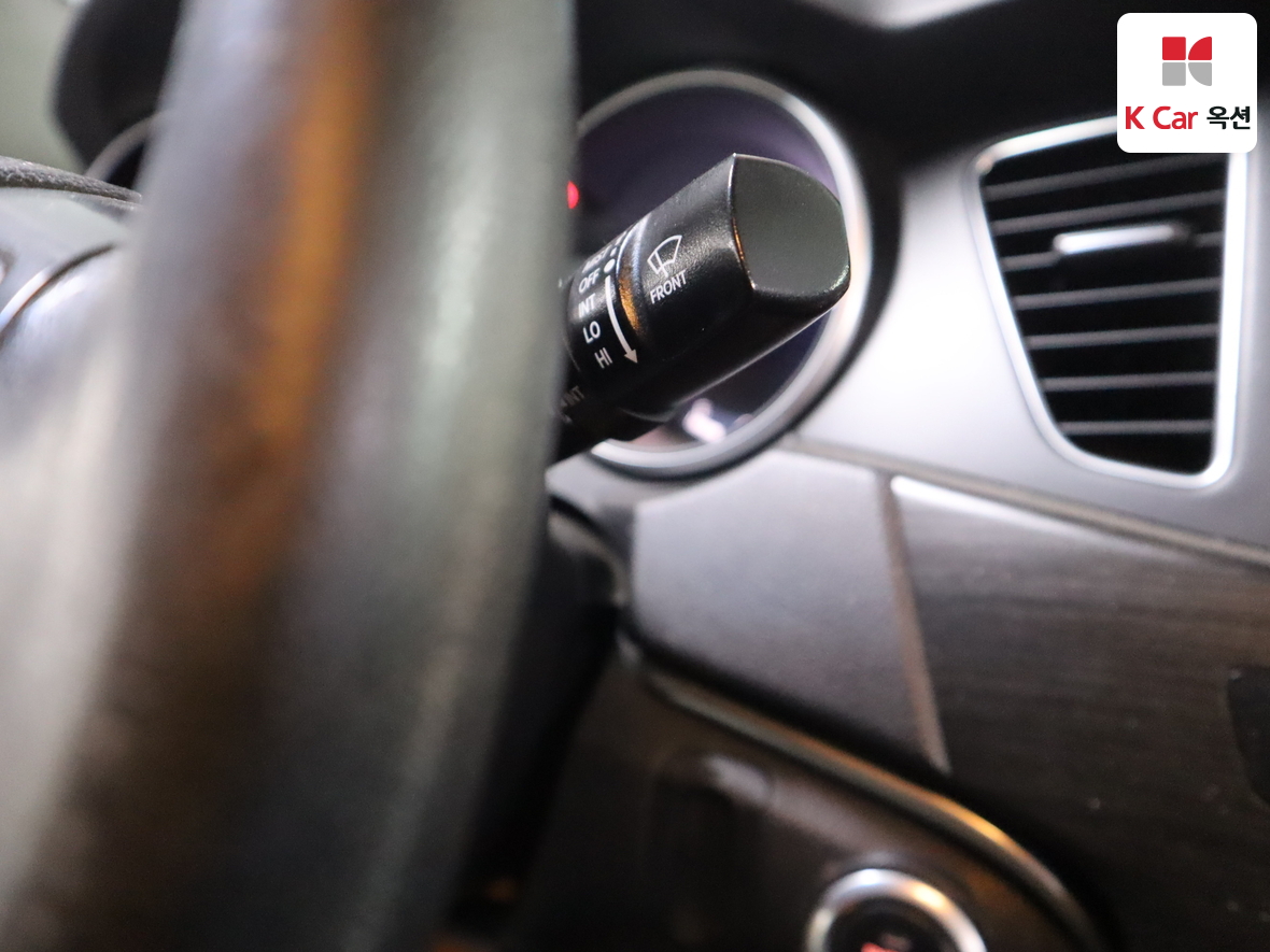 Kia K7 2012 - Image 11