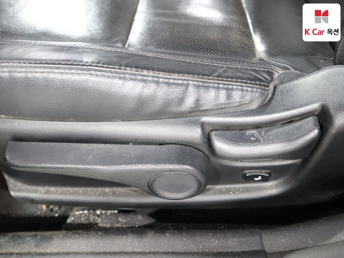 Kia K7 2012 - Image 20