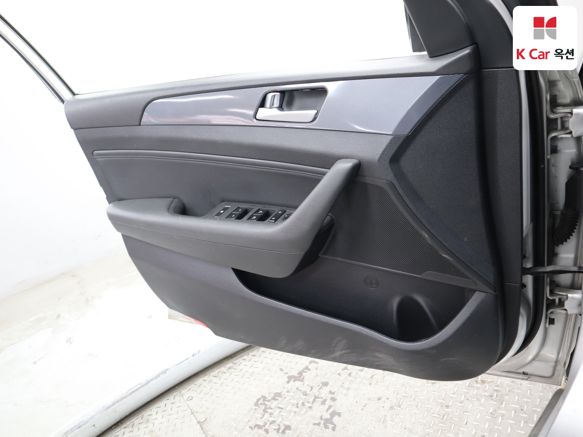 Hyundai Sonata 2016 - Image 8