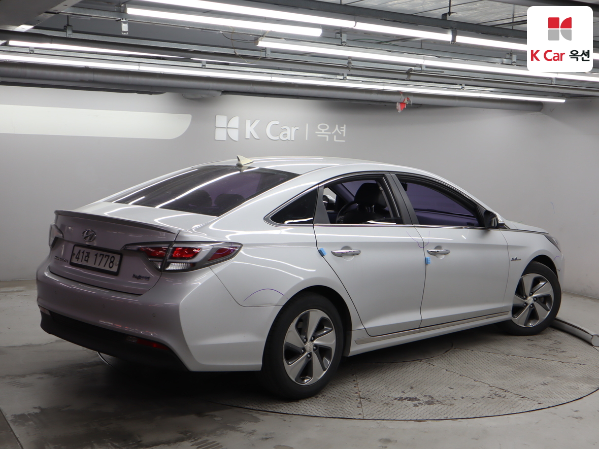 Hyundai Sonata 2016 - Image 2