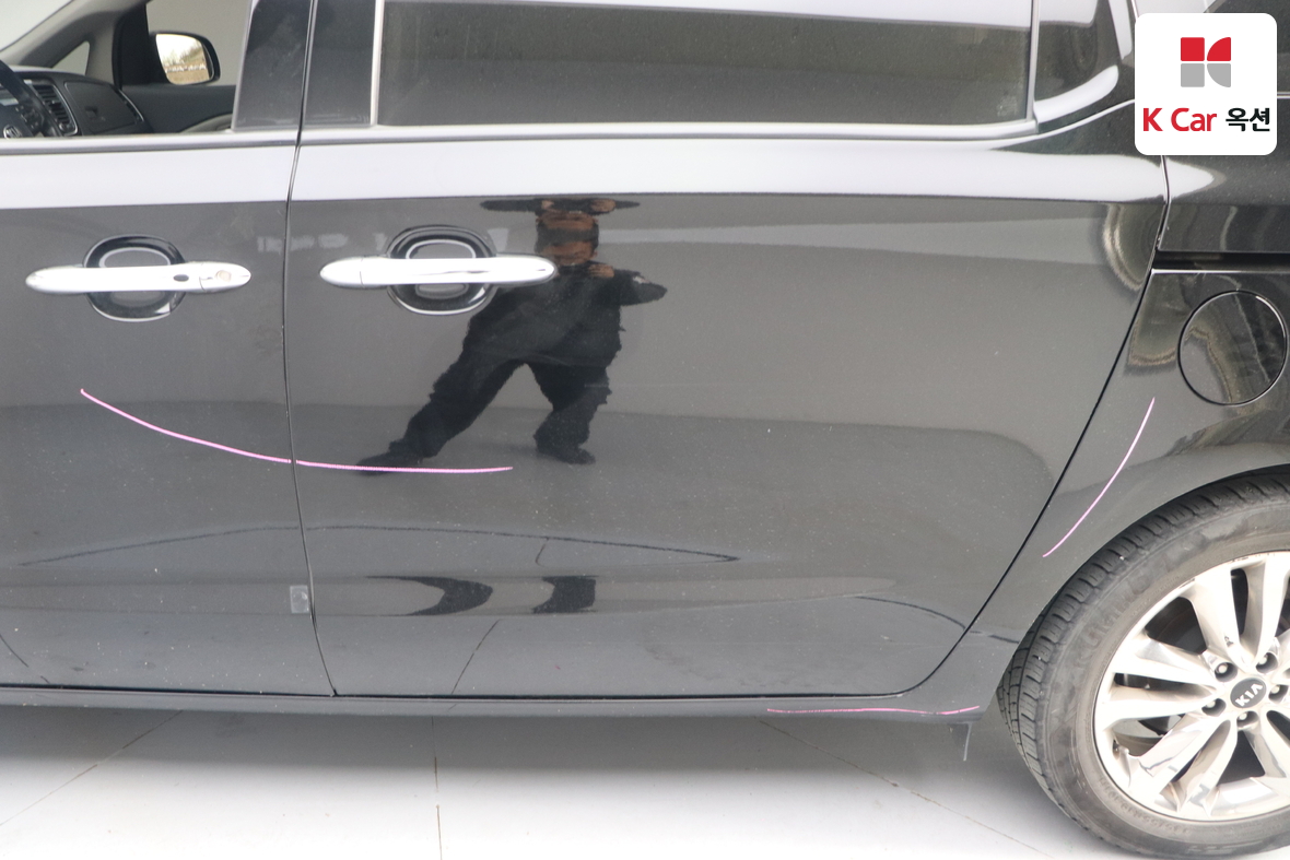 Kia New Carnival 2015 - Image 48