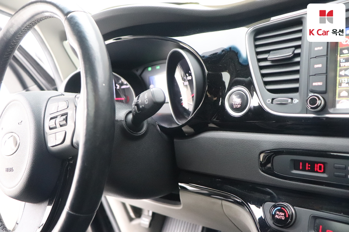 Kia New Carnival 2015 - Image 11