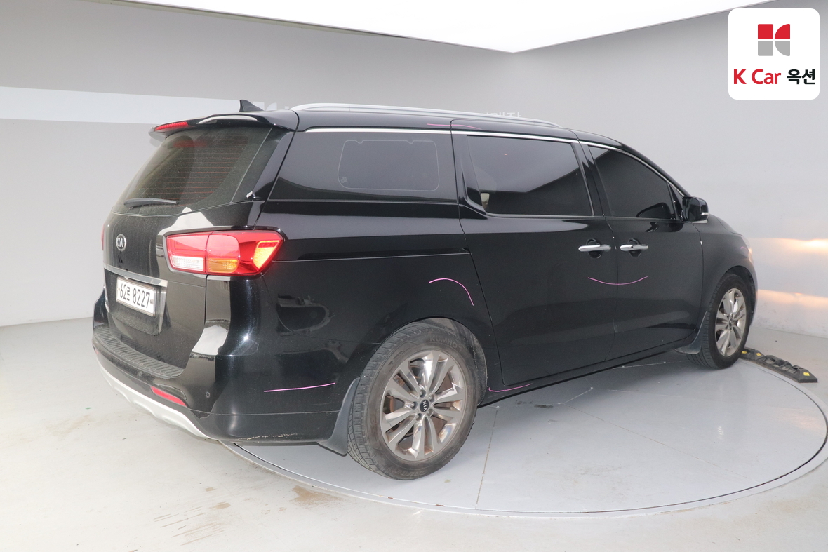 Kia New Carnival 2015 - Image 2