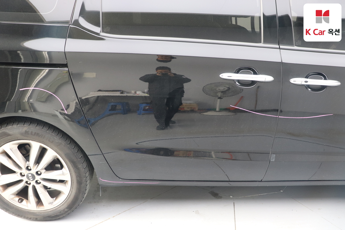 Kia New Carnival 2015 - Image 40