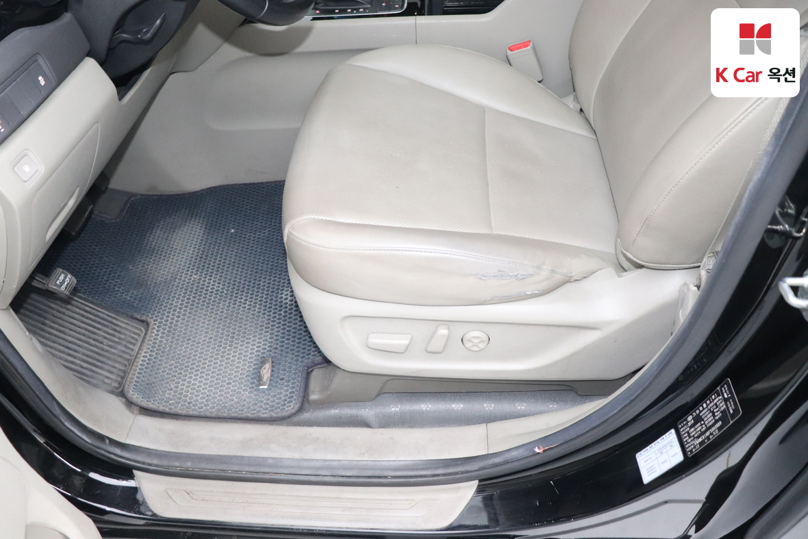 Kia New Carnival 2015 - Image 20