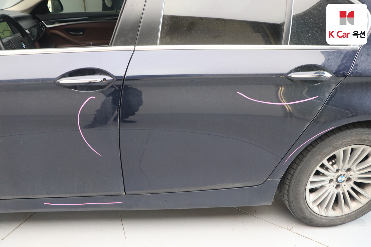 BMW 5 Series 2015 - Image 46