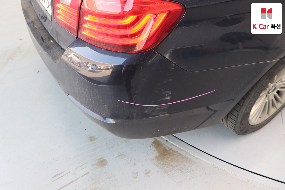 BMW 5 Series 2015 - Image 39