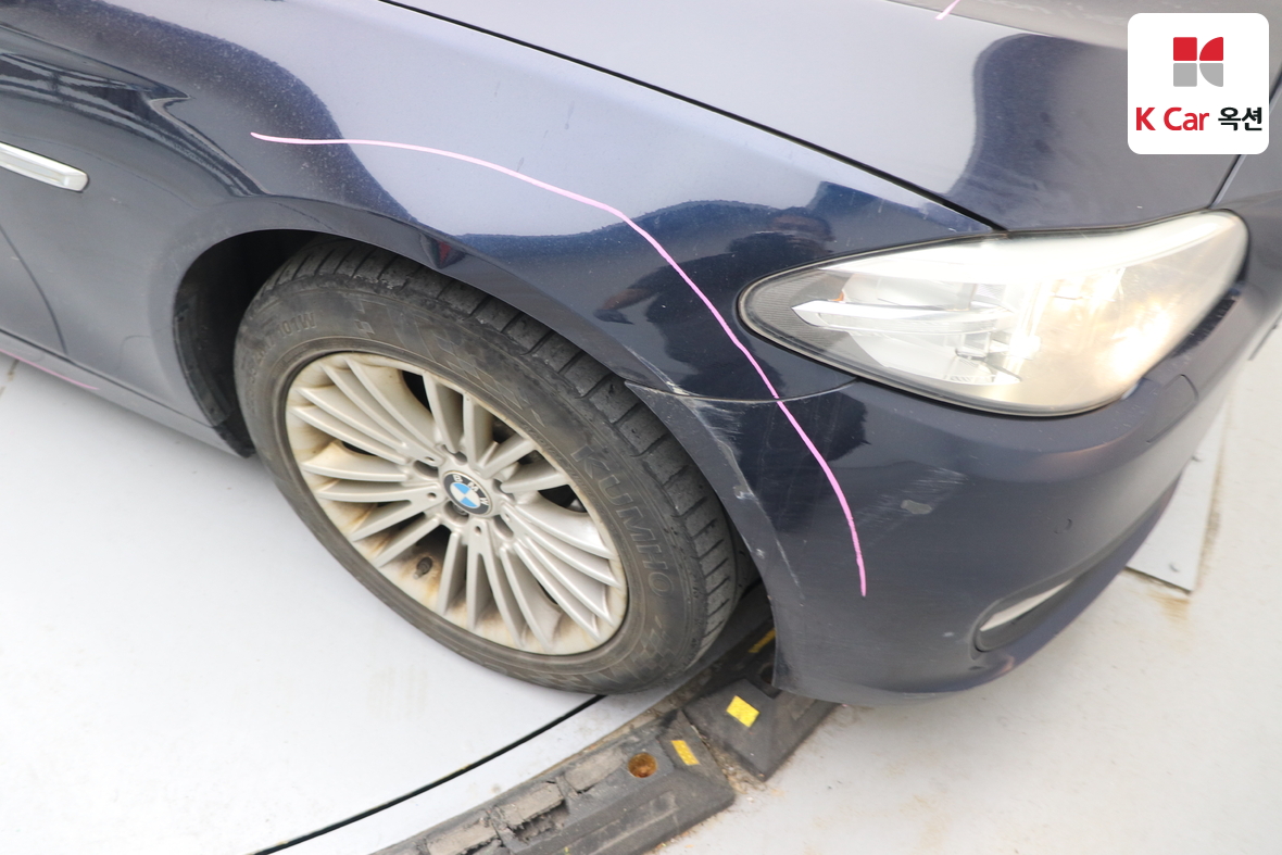 BMW 5 Series 2015 - Image 43