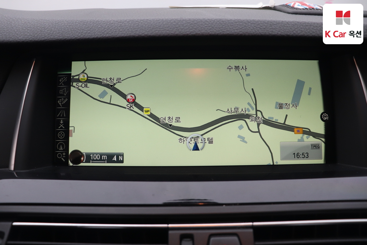 BMW 5 Series 2015 - Image 14