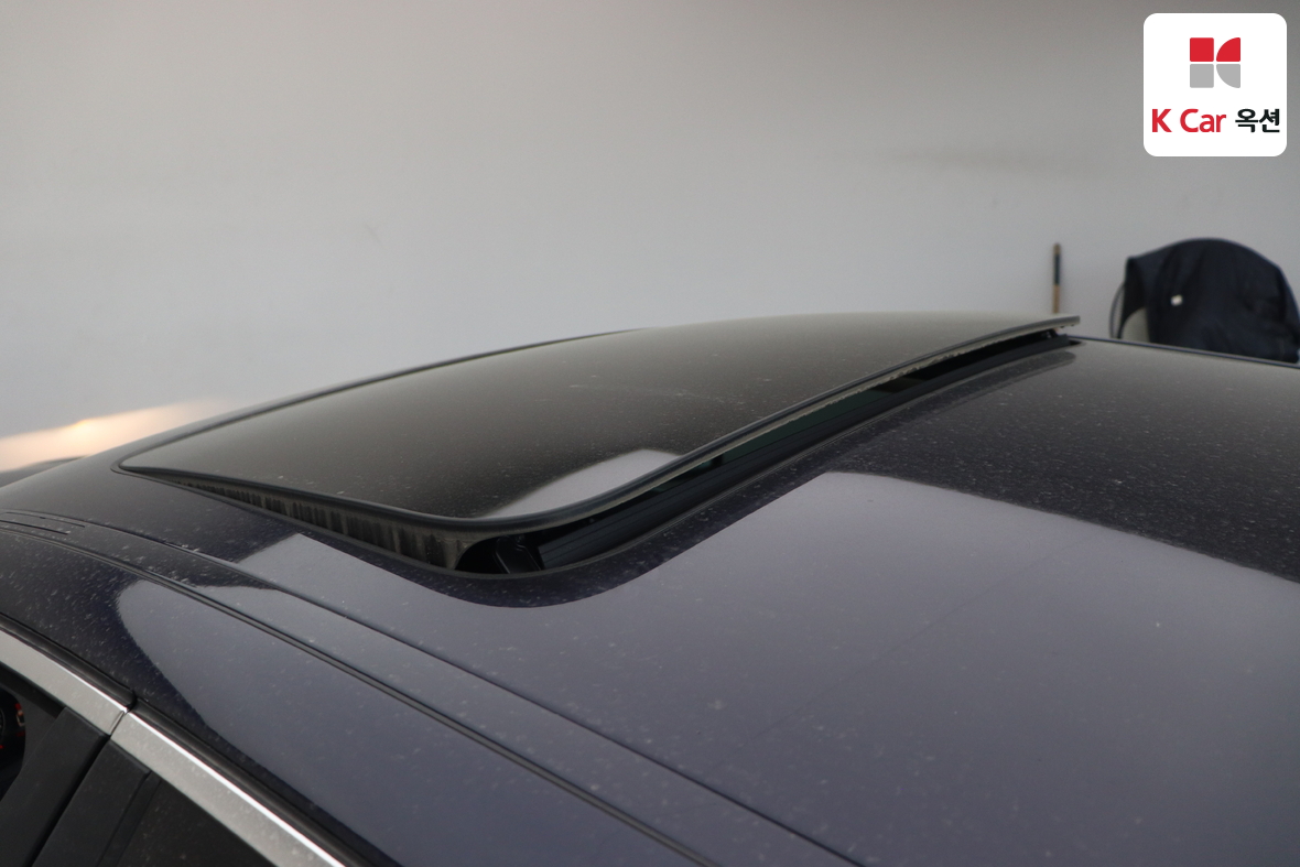 BMW 5 Series 2015 - Image 24