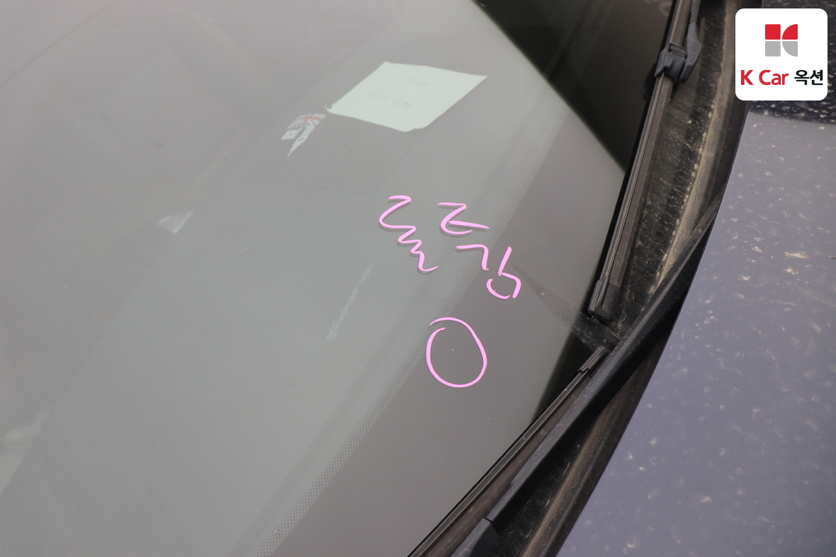 BMW 5 Series 2015 - Image 38