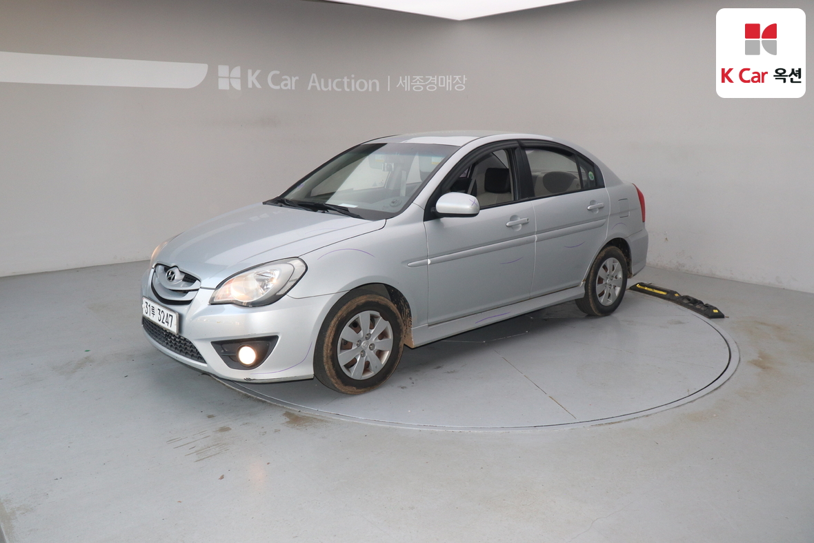 현대자동차 베르나 2010 - 이미지 1