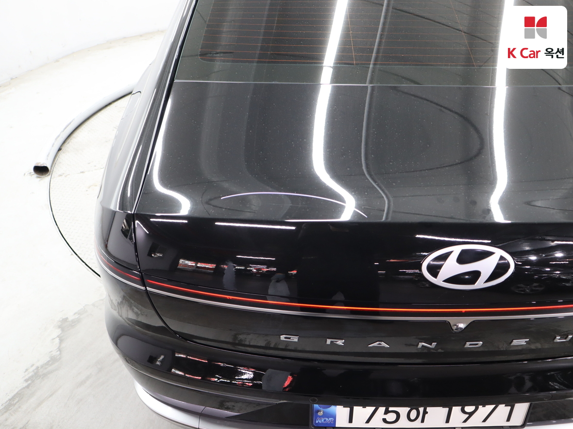 Hyundai AZERA 2023 - Image 40