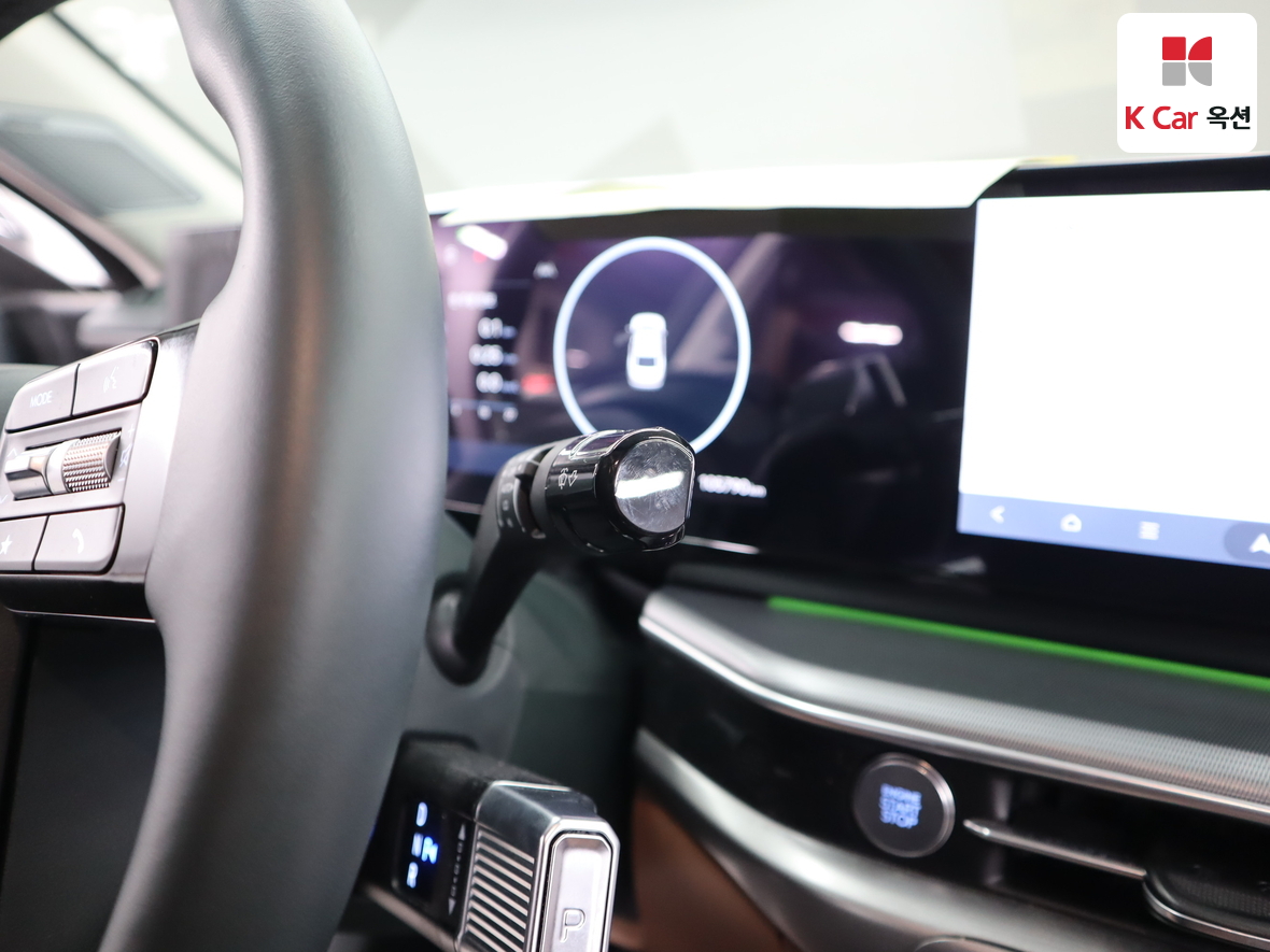 Hyundai AZERA 2023 - Image 11