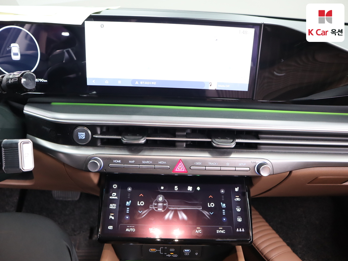 Hyundai AZERA 2023 - Image 6