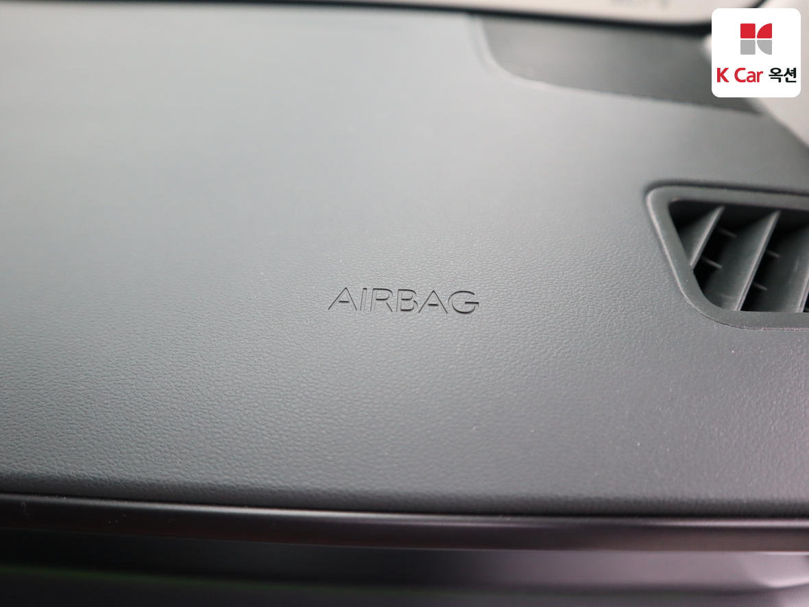 Hyundai AZERA 2023 - Image 32