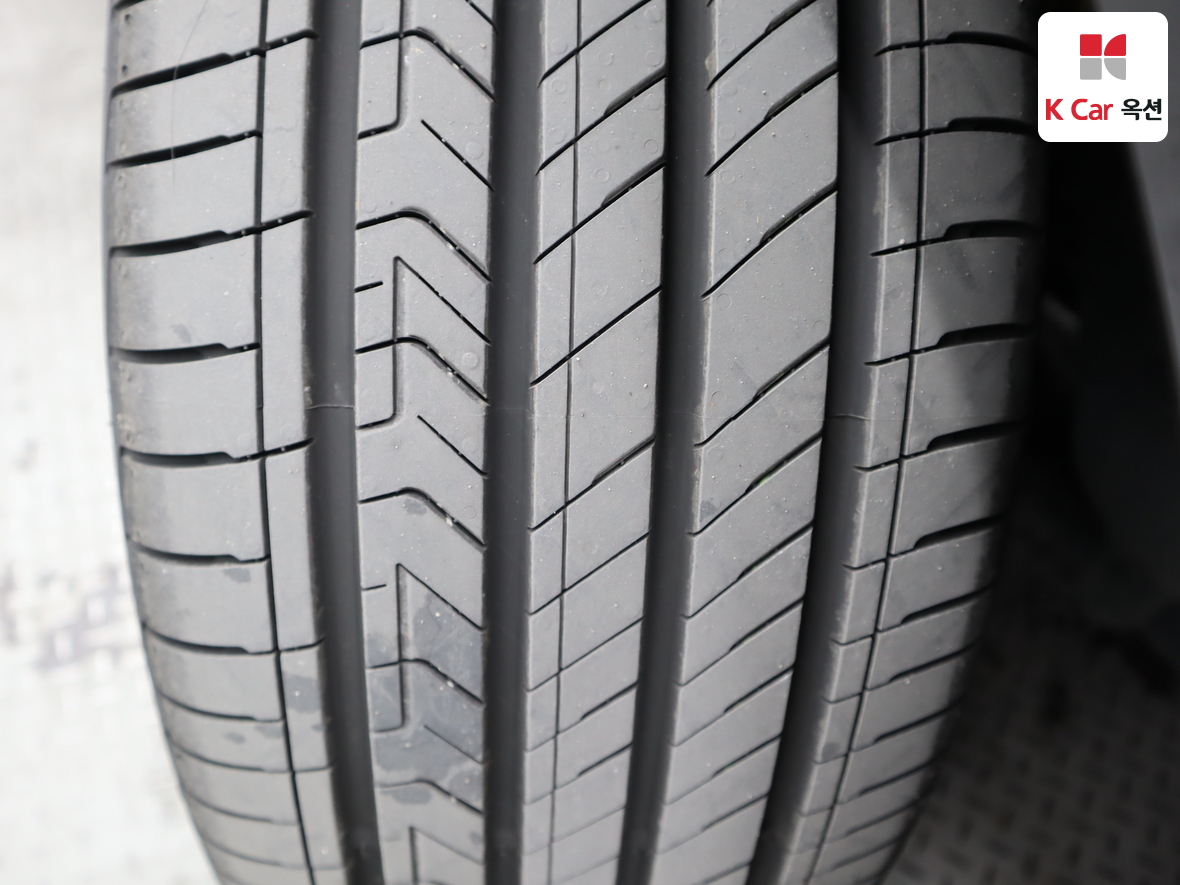 Hyundai AZERA 2023 - Image 33