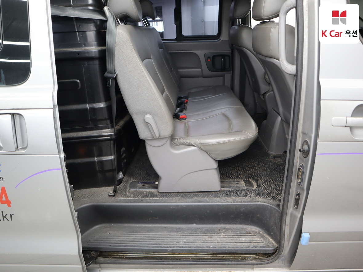 هيونداي جراند ستاريكس 2013 - صورة 26