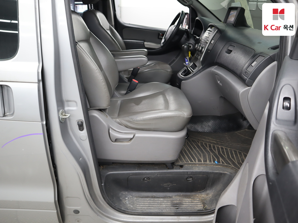 هيونداي جراند ستاريكس 2013 - صورة 28