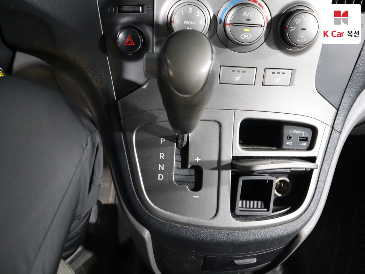 هيونداي جراند ستاريكس 2013 - صورة 17