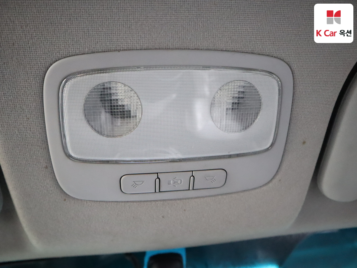 هيونداي جراند ستاريكس 2013 - صورة 12