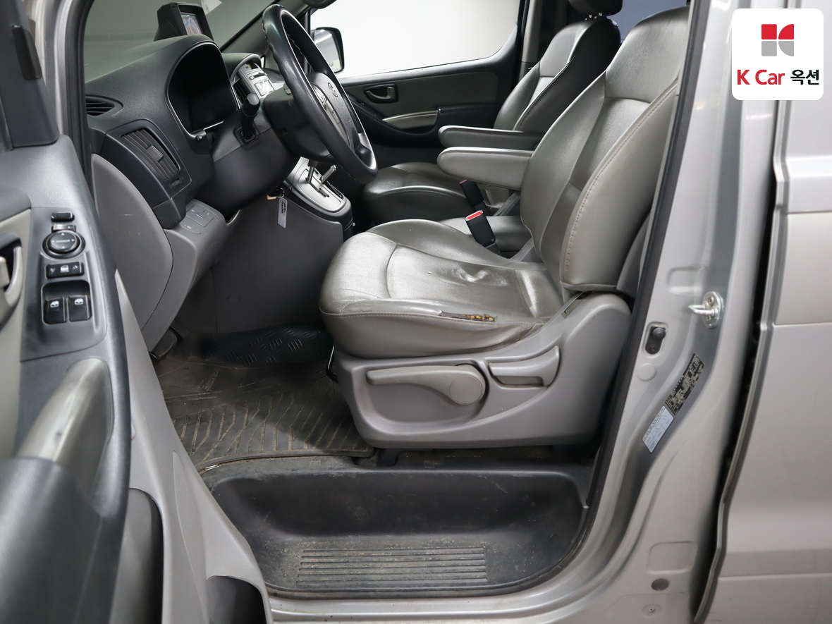 هيونداي جراند ستاريكس 2013 - صورة 18