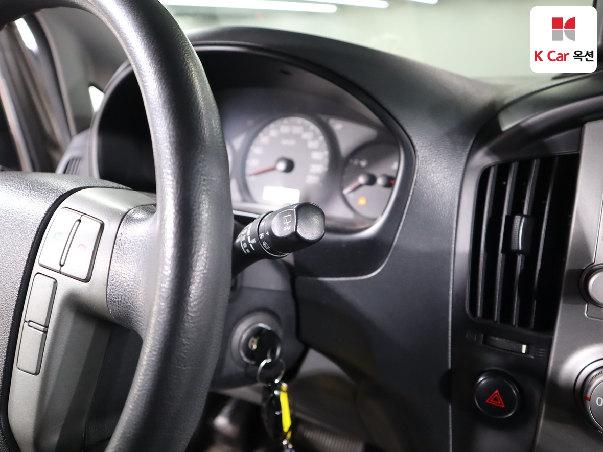 هيونداي جراند ستاريكس 2013 - صورة 11