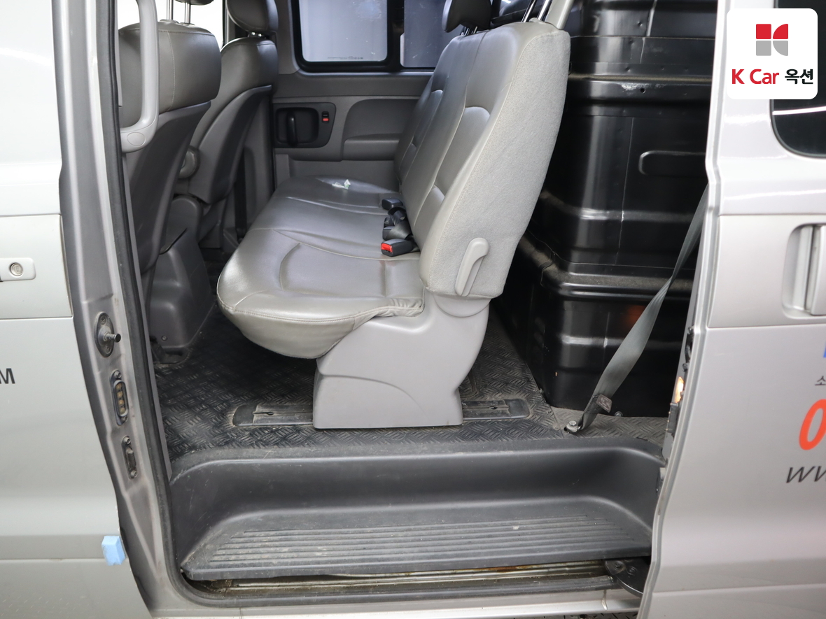 هيونداي جراند ستاريكس 2013 - صورة 23