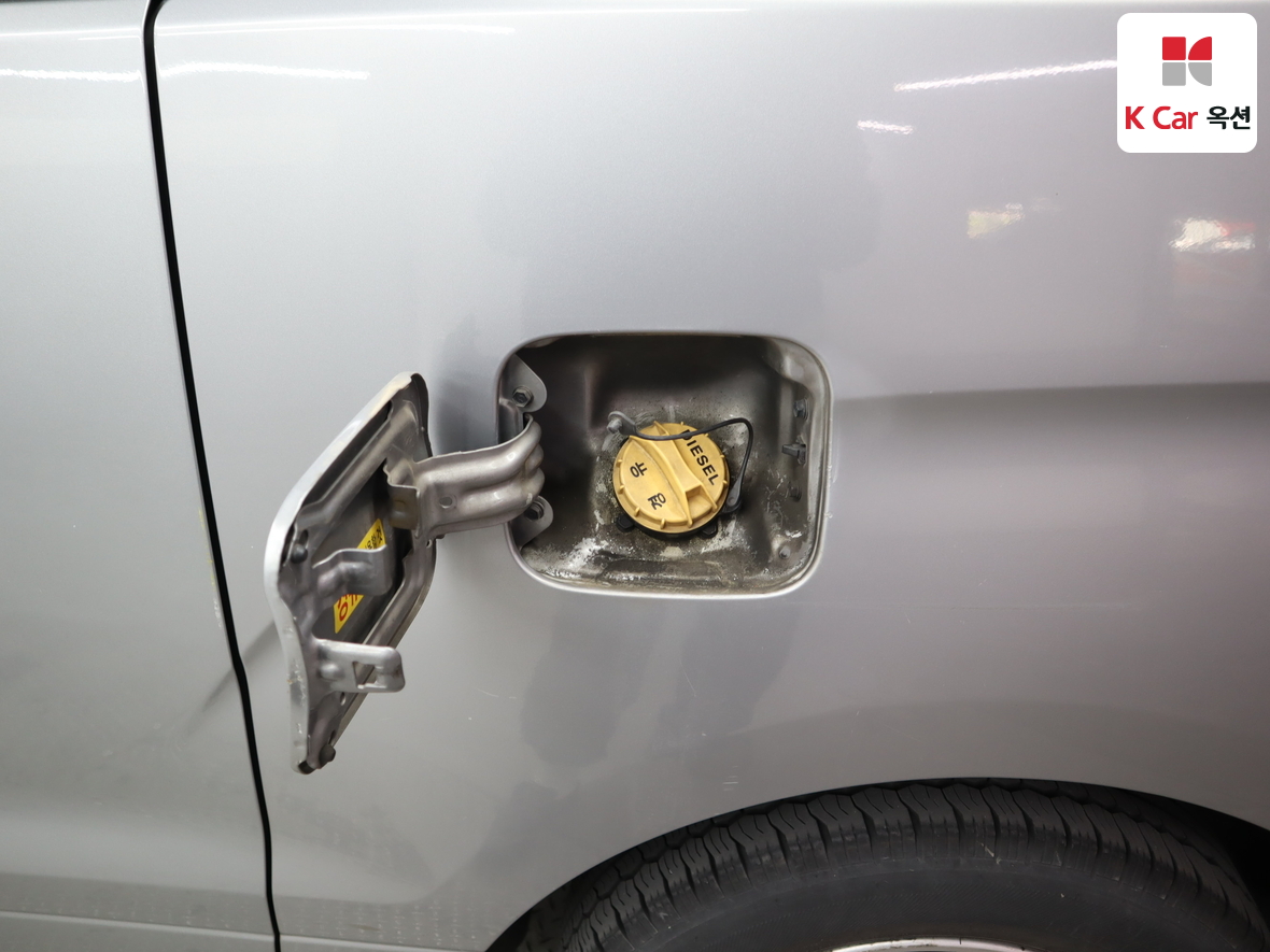 هيونداي جراند ستاريكس 2013 - صورة 24