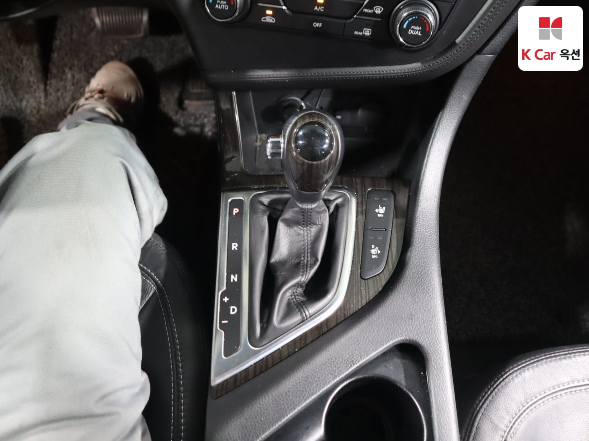 Kia K5 2012 - Image 17